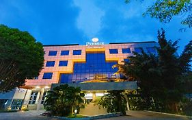 Best Western Premier Accra Airport Hotel Exterior photo