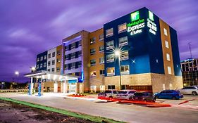 Holiday Inn Express & Suites - Dallas Market Center, An Ihg Hotel Exterior photo