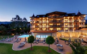 Majestic Hotel & Spa Resort Brunico Exterior photo