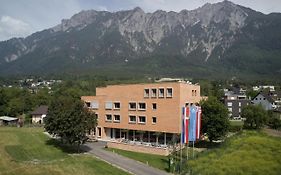 Schaan-Vaduz Youth Hostel Exterior photo