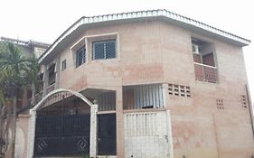 Residence Face Ecole Nal Bangue Douala Exterior photo