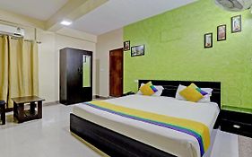 Itsy By Treebo - Palm Emirates Hotel Bengaluru Exterior photo