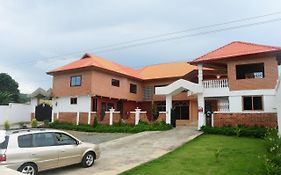 Odo So Royal Hotel Akosombo Exterior photo