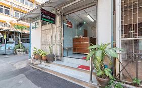 New Central Guesthouse Bangkok Exterior photo