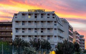 Hotel City Milano Marittima Exterior photo