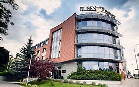 Ruben Hotel Zielona Góra Exterior photo