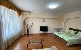 Flat Apartman Almati Exterior photo