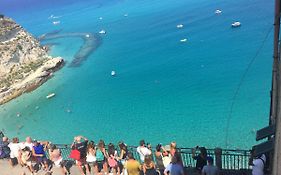 Donnaciccina Accomodation Tropea Exterior photo