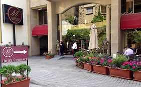 Midtown Hotel & Suites Bejrút Exterior photo