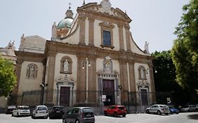 Casa Miqva - Rooms & Breakfast Palermo Exterior photo