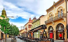 Centar Lux 2 Hostel Nagybecskerek Exterior photo