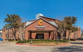 Comfort Inn & Suites North Dallas-Addison Exterior photo