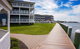 Comfort Suites Chincoteague Island Bayfront Resort Exterior photo