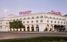 Ramada Qurum Beach Hotel Maszkat Exterior photo