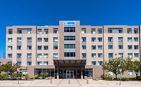 Residence & Conference Centre - Niagara-On-The-Lake Sainte-Catherine Exterior photo