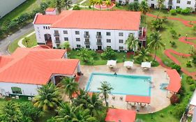 Garden Villa Hotel Tumon Exterior photo