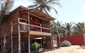 Case De Robinson Hotel Lomé Exterior photo