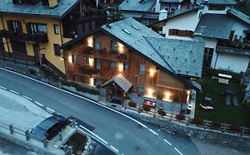 L'Abri Des Amis Hotel Courmayeur Exterior photo