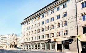 B&B Hotel Graz-Hbf Exterior photo