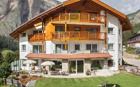 Apartments Aghel ***S Selva di Val Gardena Exterior photo