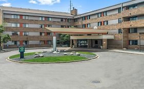 Quality Inn & Suites Mall Of America - Msp Airport Bloomington Exterior photo