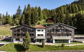 Hotel Schmung Alpe Di Siusi Exterior photo