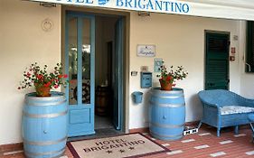 Hotel Brigantino Procchio  Exterior photo