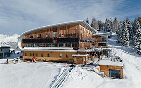 Hotel Rifugio Solander Commezzadura Exterior photo