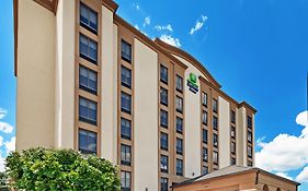 Holiday Inn Express & Suites Houston - Memorial Park Area, An Ihg Hotel Exterior photo