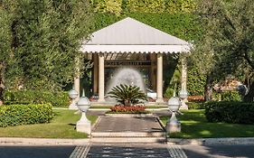 Rome Cavalieri, A Waldorf Astoria Hotel Exterior photo