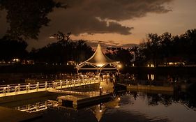 Banyan Tree Phuket Hotel Bangtau-part Exterior photo