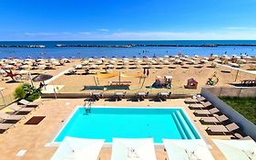 You & Me Beach Hotel Rimini Exterior photo