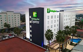 Holiday Inn Express Guadalajara Aeropuerto, An Ihg Hotel Exterior photo