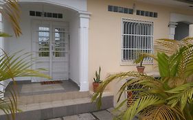 Appartements Madame Lydie Pointe Noire Exterior photo