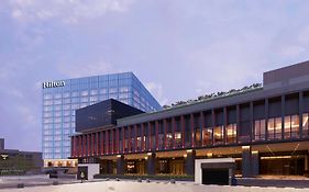 Hilton Bengaluru Embassy Manyata Business Park Hotel Exterior photo