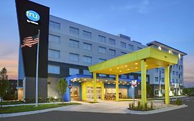 Tru By Hilton Troy Detroit, Mi Hotel Exterior photo