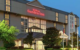 Hilton Garden Inn Dallas/Market Center Exterior photo