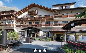 Seilers Vintage Hotel & Spa Kandersteg Exterior photo