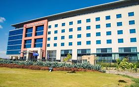 Hilton Garden Inn Nairobi Airport Exterior photo