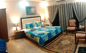 Seaview Lodge Guest House Karacsi Room photo