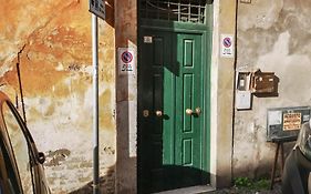 Flatinrome Trastevere Deluxe Rooms - Green Patio Exterior photo