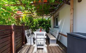 Bnb Comfort Guesthouse Olten - Lostorf Exterior photo