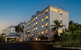 Comfort Suites Seven Mile Beach George Town Exterior photo