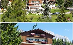 Hotel Villa Gaia Cortina dʼAmpezzo Exterior photo