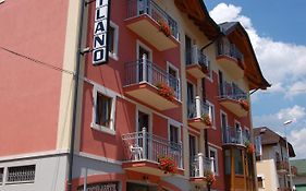 Hotel Milano Asiago Exterior photo