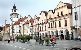 Hotel Zlatá hvězda Třeboň Exterior photo