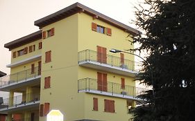 Residenza Segrate Centro Segrate Aparthotel Exterior photo