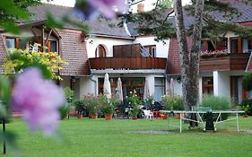 Hotel Kentaur Siófok Exterior photo