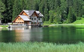 Rifugio Lago Nambino Madonna Exterior photo