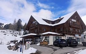 Apartments Alpenpark Turrach By Alps Resorts Turracher Höhe Exterior photo